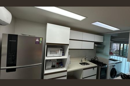 Apartamento à venda com 81m², 2 quartos e 1 vaga Apartamento à venda com 81m², 2 quartos e 1 vagaCozinha