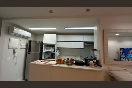 Apartamento à venda com 81m², 2 quartos e 1 vaga Apartamento à venda com 81m², 2 quartos e 1 vagaCozinha