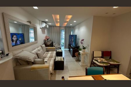 Apartamento à venda com 81m², 2 quartos e 1 vaga Apartamento à venda com 81m², 2 quartos e 1 vagaSala