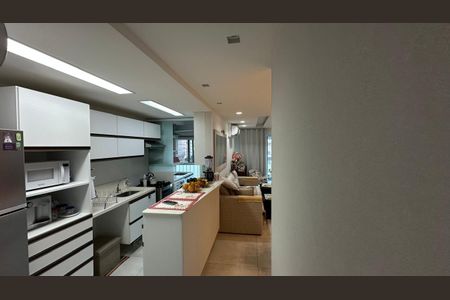 Apartamento à venda com 81m², 2 quartos e 1 vaga Apartamento à venda com 81m², 2 quartos e 1 vagaCozinha