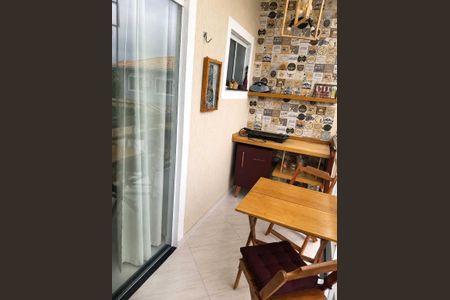 Apartamento para alugar com 72m², 2 quartos e 1 vagaVaranda