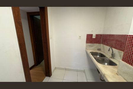 Cozinha de apartamento para alugar com 2 quartos, 65m² em Bingen, Petrópolis