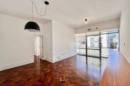 Sala  de apartamento para alugar com 2 quartos, 120m² em Lagoa, Rio de Janeiro