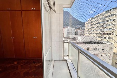Apartamento para alugar com 120m², 2 quartos e 1 vaga Apartamento para alugar com 120m², 2 quartos e 1 vagaVaranda da suíte