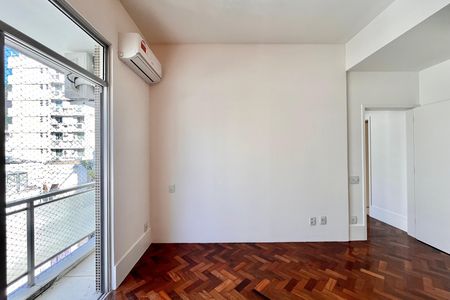 Apartamento para alugar com 120m², 2 quartos e 1 vaga Apartamento para alugar com 120m², 2 quartos e 1 vagaSuite