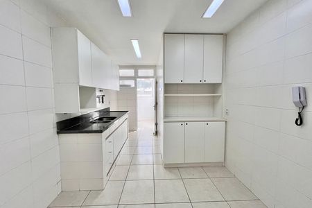 Apartamento para alugar com 120m², 2 quartos e 1 vaga Apartamento para alugar com 120m², 2 quartos e 1 vagaCozinha