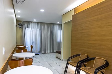 Apartamento para alugar com 65m², 2 quartos e 1 vagaÁrea comum - Salão de festas