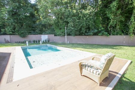 Casa de condomínio à venda com 430m², 5 quartos e 6 vagasPiscina