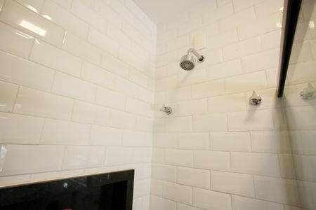 Casa de condomínio à venda com 430m², 5 quartos e 6 vagasBanheiro Social