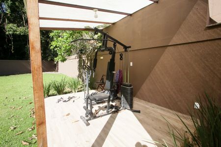 Casa de condomínio à venda com 430m², 5 quartos e 6 vagasQuintal