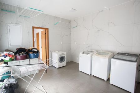 Casa de condomínio à venda com 430m², 5 quartos e 6 vagasÁrea de Serviço