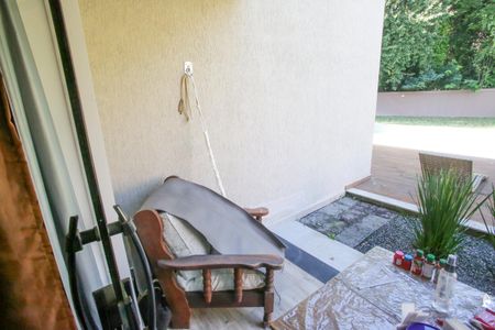 Casa de condomínio à venda com 430m², 5 quartos e 6 vagasVaranda da Suíte 3