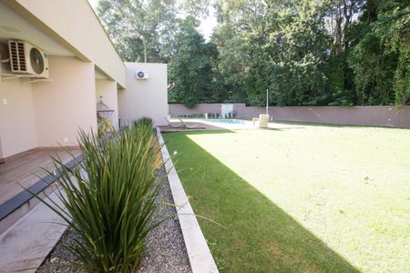 Casa de condomínio à venda com 430m², 5 quartos e 6 vagasQuintal