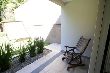 Casa de condomínio à venda com 430m², 5 quartos e 6 vagasVaranda da Suíte 1