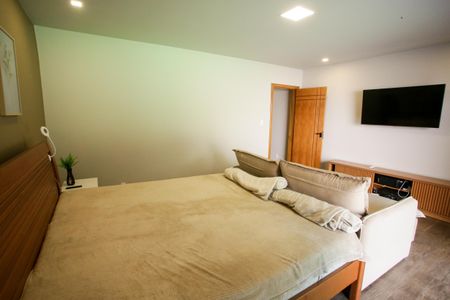 Casa de condomínio à venda com 430m², 5 quartos e 6 vagasQuarto Suíte 1