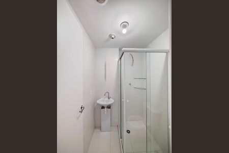 Banheiro de apartamento para alugar com 1 quarto, 30m² em Vila Gustavo, São Paulo
