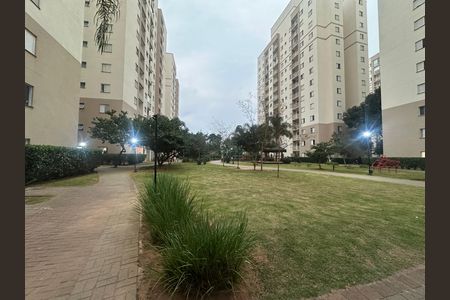 Área comum de apartamento à venda com 3 quartos, 68m² em Jardim Tupanci, Barueri