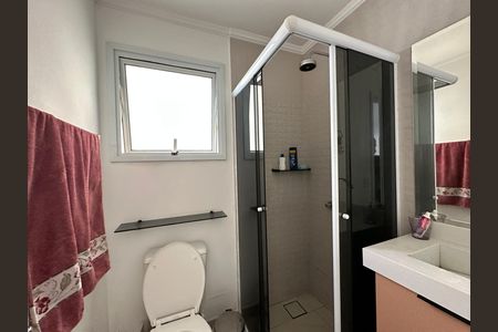 Banheiro da Suíte de apartamento à venda com 3 quartos, 68m² em Jardim Tupanci, Barueri