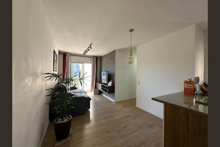 Sala de apartamento à venda com 3 quartos, 68m² em Jardim Tupanci, Barueri