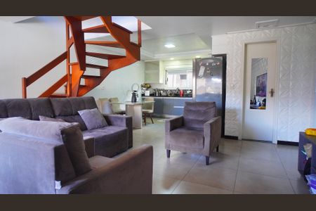 Casa à venda com 4 quartos, 130m² em Rubem Berta, Porto Alegre