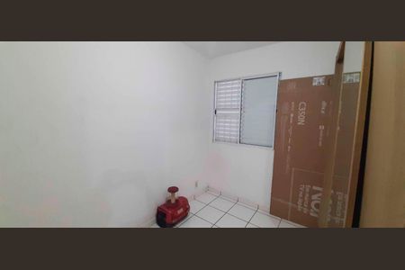 Quarto 2 de apartamento para alugar com 2 quartos, 55m² em Quitaúna, Osasco