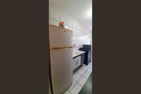 Cozinha de apartamento para alugar com 2 quartos, 55m² em Quitaúna, Osasco