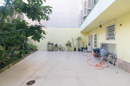 Apartamento para alugar com 93m², 2 quartos e sem vagaQuintal