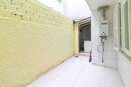 Apartamento para alugar com 93m², 2 quartos e sem vagaQuintal