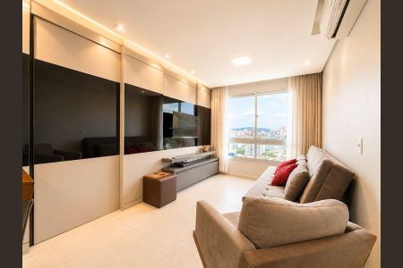 Sala de apartamento para alugar com 3 quartos, 71m² em Partenon, Porto Alegre