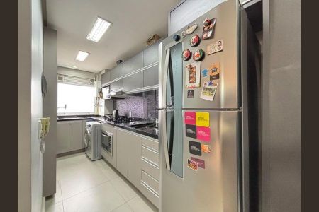 Cozinha de apartamento para alugar com 3 quartos, 71m² em Partenon, Porto Alegre