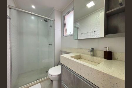 Banheiro 1 de apartamento para alugar com 3 quartos, 71m² em Partenon, Porto Alegre