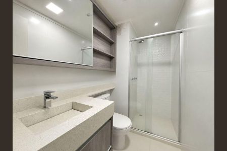 Apartamento para alugar com 71m², 3 quartos e 2 vagas Apartamento para alugar com 71m², 3 quartos e 2 vagasBanheiro 2