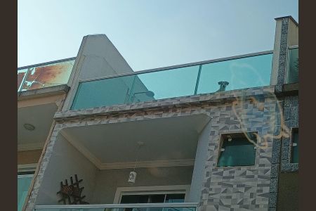 Fachada de casa de condomínio à venda com 3 quartos, 180m² em Taquara, Rio de Janeiro