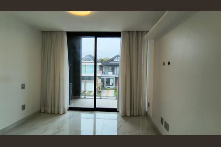 Casa de condomínio para alugar com 500m², 5 quartos e 4 vagas Casa de condomínio para alugar com 500m², 5 quartos e 4 vagasSuíte 3