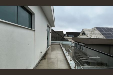 Casa de condomínio para alugar com 500m², 5 quartos e 4 vagas Casa de condomínio para alugar com 500m², 5 quartos e 4 vagasVaranda da Cobertura