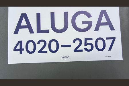 Plaquinha instalada GALW-3 de casa de condomínio para alugar com 5 quartos, 500m² em Recreio dos Bandeirantes, Rio de Janeiro