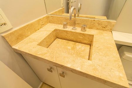 Apartamento para alugar com 75m², 2 quartos e 2 vagasBanheiro