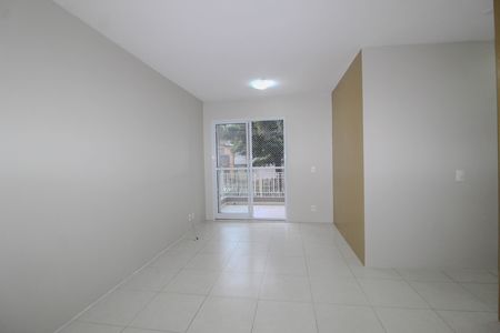 Apartamento para alugar com 70m², 3 quartos e 1 vaga Apartamento para alugar com 70m², 3 quartos e 1 vagaSala