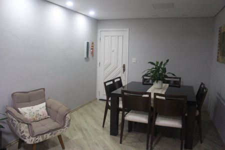 Apartamento à venda com 96m², 2 quartos e 2 vagasSala