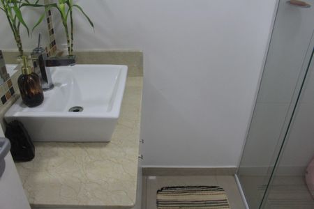 Apartamento à venda com 96m², 2 quartos e 2 vagasBanheiro