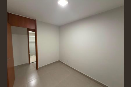 Quarto 01 de apartamento para alugar com 3 quartos, 61m² em Qs 3, Brasília