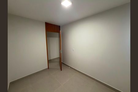 Apartamento para alugar com 61m², 3 quartos e 1 vaga Apartamento para alugar com 61m², 3 quartos e 1 vagaQuarto 02