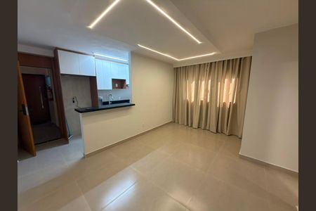 Sala de apartamento para alugar com 3 quartos, 61m² em Qs 3, Brasília