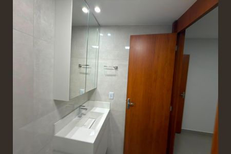 Apartamento para alugar com 61m², 3 quartos e 1 vaga Apartamento para alugar com 61m², 3 quartos e 1 vagaBanheiro 1