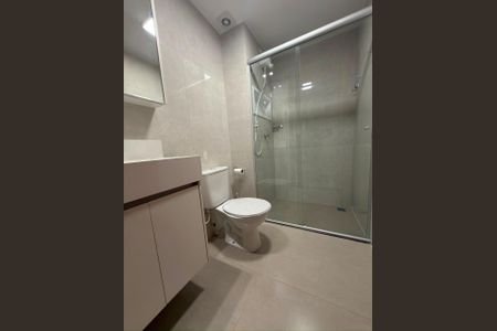Banheiro 2 de apartamento para alugar com 3 quartos, 61m² em Qs 3, Brasília