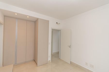 Apartamento para alugar com 108m², 3 quartos e 3 vagasSuite 2