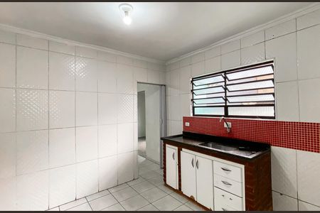 Casa para alugar com 50m², 1 quarto e 2 vagasCozinha 