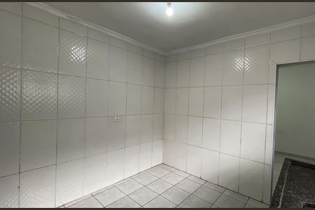 Casa para alugar com 50m², 1 quarto e 2 vagasCozinha 
