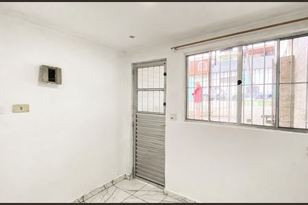 Sala  de casa para alugar com 1 quarto, 50m² em Jardim Fernandes, São Paulo