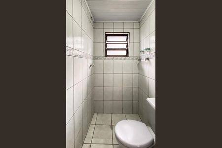 Casa para alugar com 50m², 1 quarto e 2 vagasBanheiro 